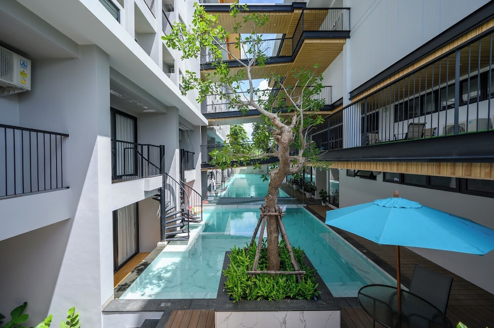 tour de phuket hotel