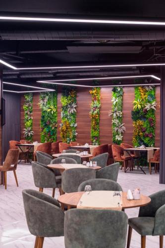 novel centre point hotel