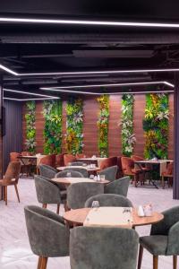 novel centre point hotel
