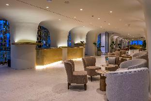 isla brown corinthia resort and spa curio collection hilton
