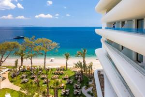 isla brown corinthia resort and spa curio collection hilton