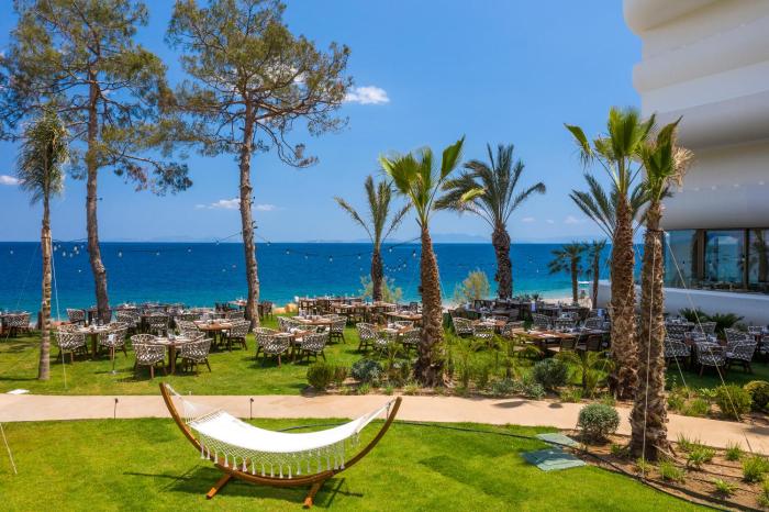 isla brown corinthia resort and spa curio collection hilton