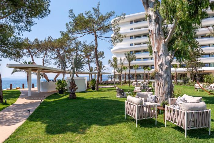isla brown corinthia resort and spa curio collection hilton