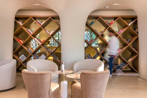 isla brown corinthia resort and spa curio collection hilton