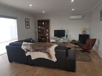 Gilligan's Kangaroo Island,,3.5 star