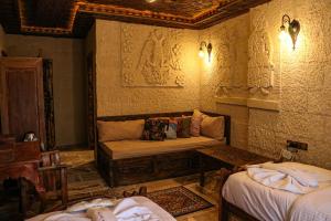 olivia cave hotel