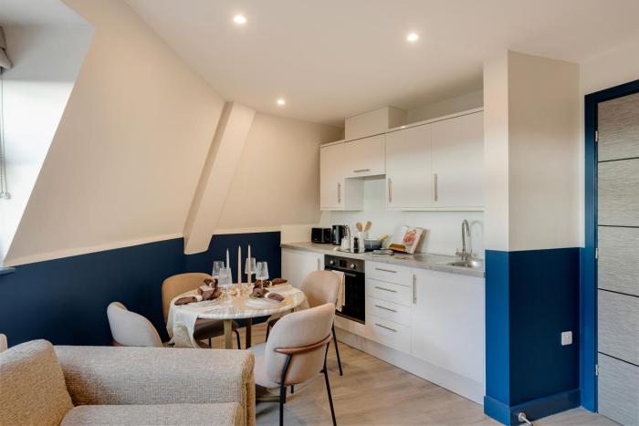your apartment clifton village