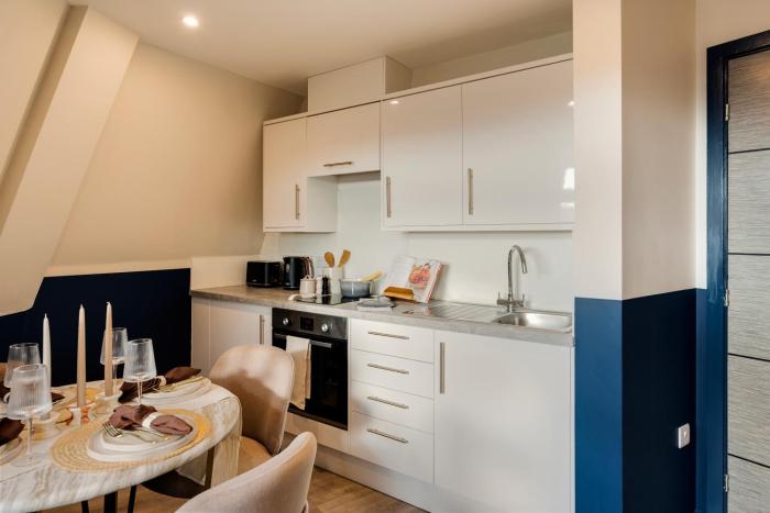 your apartment clifton village