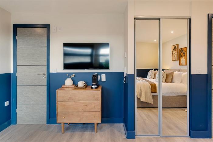 your apartment clifton village