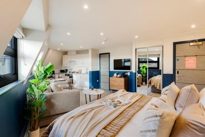 your apartment clifton village