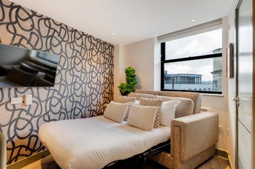 your apartment clifton village