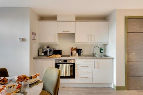 your apartment clifton village