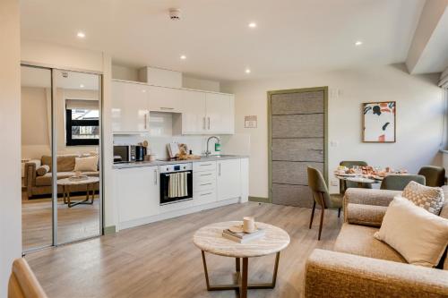 your apartment clifton village