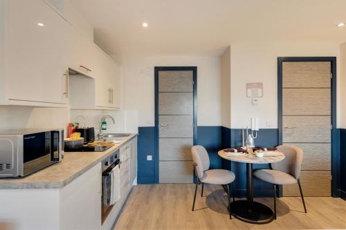 your apartment clifton village