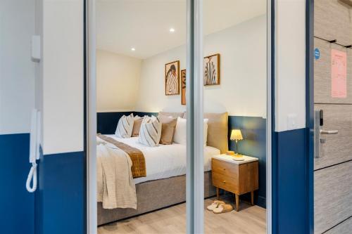 your apartment clifton village