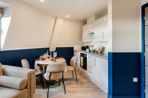 your apartment clifton village