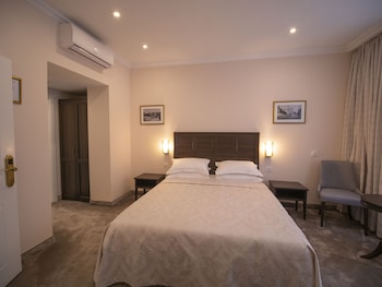 the moon boutique hotel