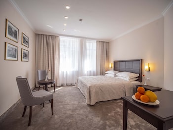 the moon boutique hotel