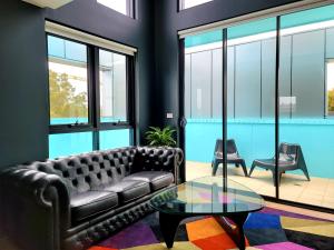 the blue hotel bondi