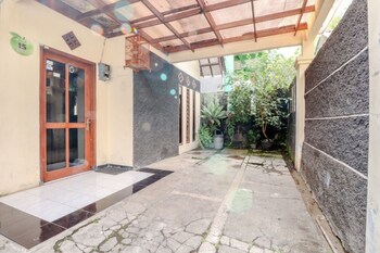 puspa sari villa and homestay