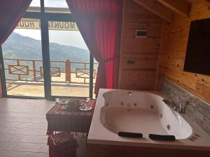 pugari otel