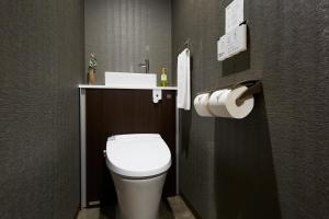 monday apart nihonbashi suitengumae former gate stay nihonbashi suitengumae