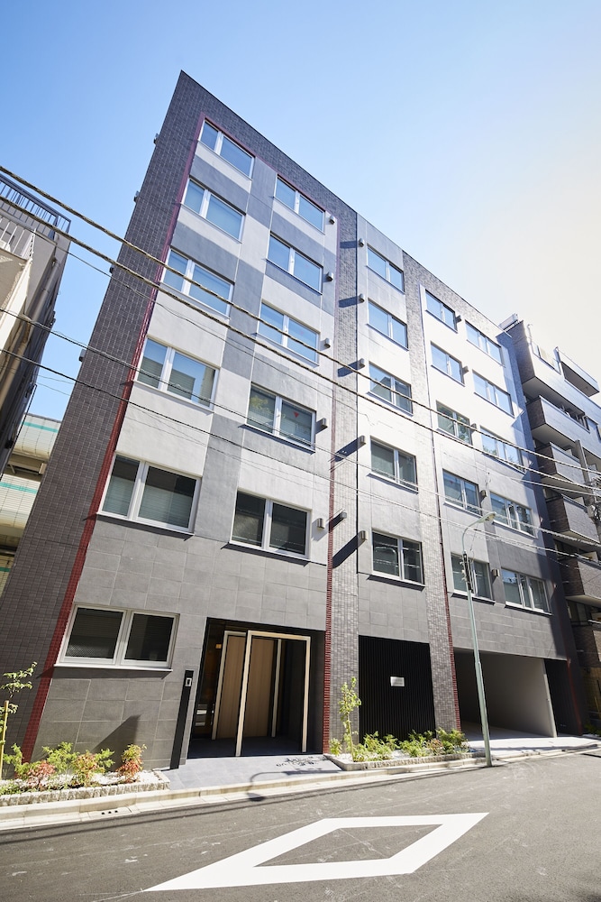 monday apart nihonbashi suitengumae former gate stay nihonbashi suitengumae