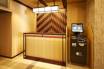 monday apart nihonbashi suitengumae former gate stay nihonbashi suitengumae