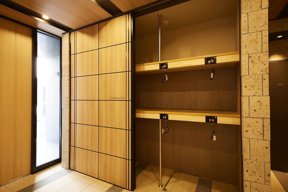 monday apart nihonbashi suitengumae former gate stay nihonbashi suitengumae