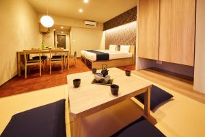 monday apart nihonbashi suitengumae former gate stay nihonbashi suitengumae