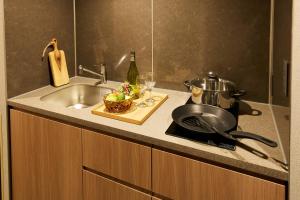 monday apart nihonbashi suitengumae former gate stay nihonbashi suitengumae