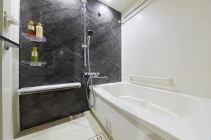 monday apart nihonbashi suitengumae former gate stay nihonbashi suitengumae