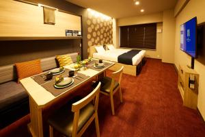 monday apart nihonbashi suitengumae former gate stay nihonbashi suitengumae