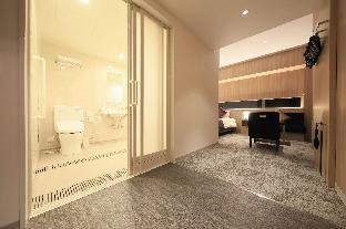 quintessa hotel fukuoka tenjin comic and books