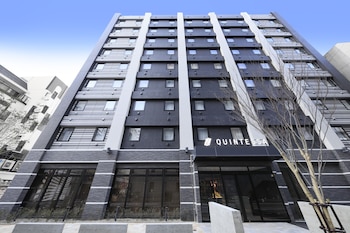 quintessa hotel fukuoka tenjin comic and books