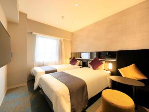 quintessa hotel fukuoka tenjin comic and books