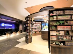 quintessa hotel fukuoka tenjin comic and books