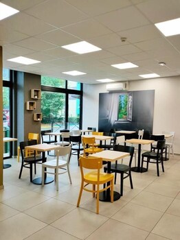 B&B Hotel Cambrai,,2 star