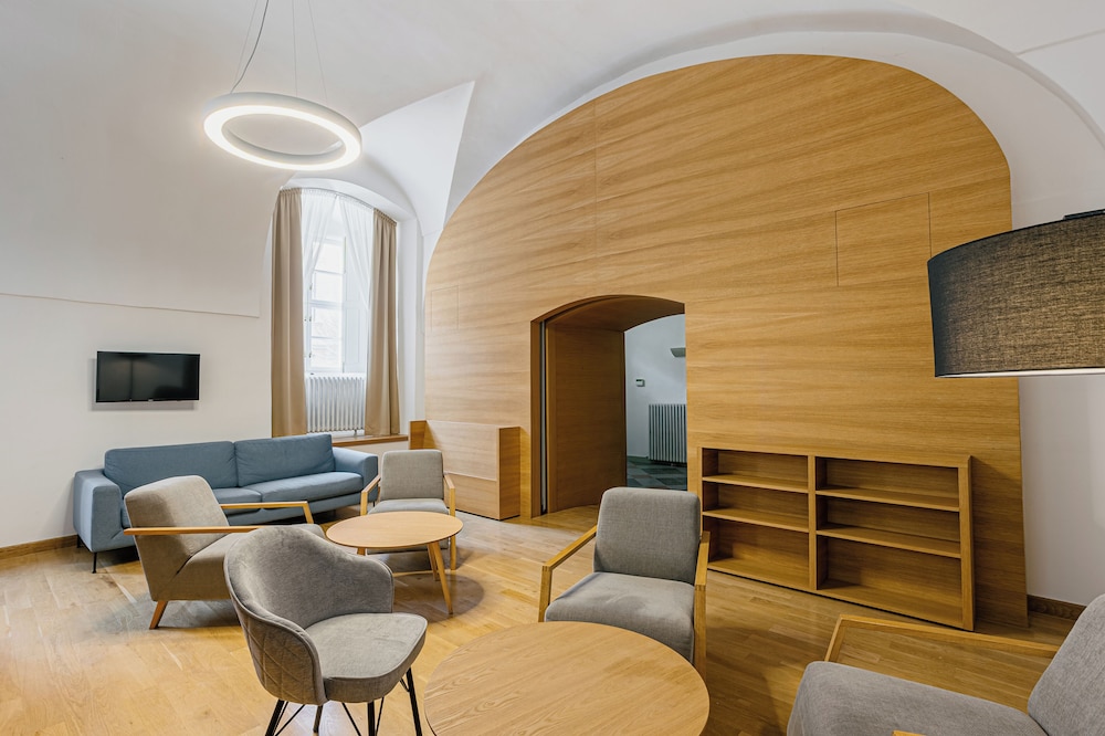 benedict hotel koszeg