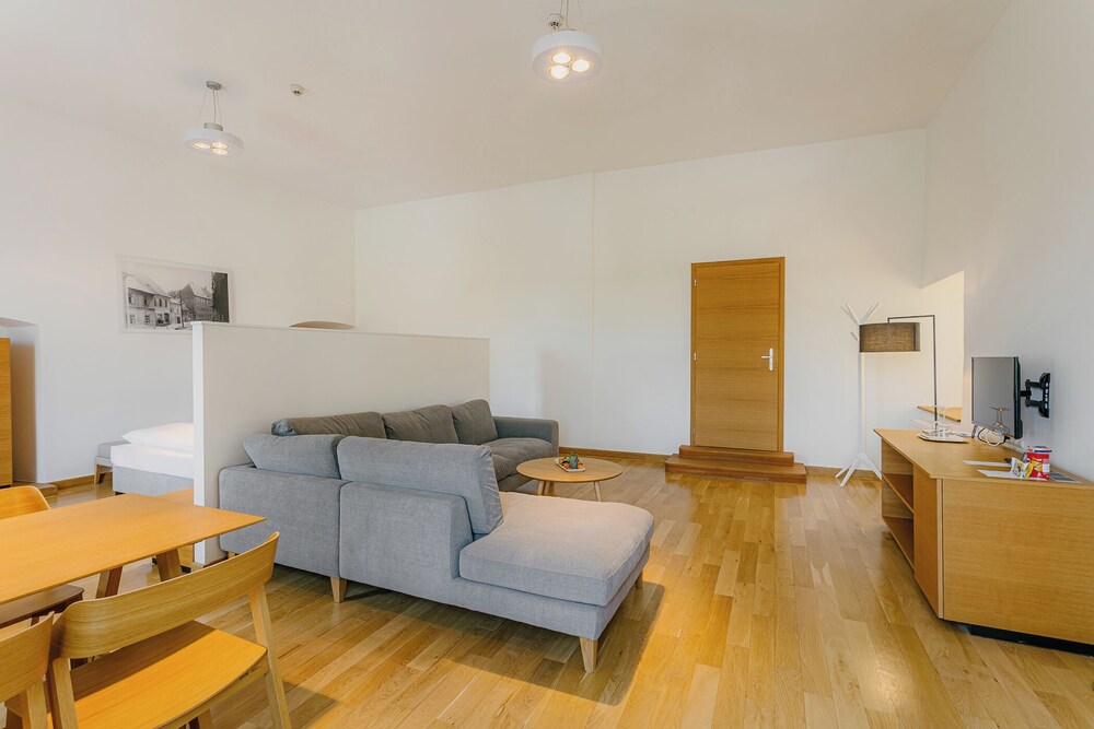 benedict hotel koszeg