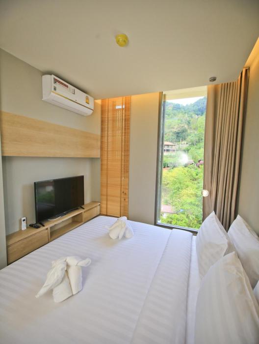 rocco aonang krabi