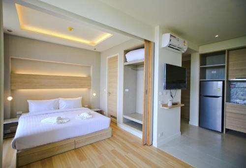 rocco aonang krabi