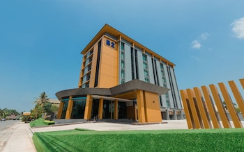 b2 surat thani premier hotel