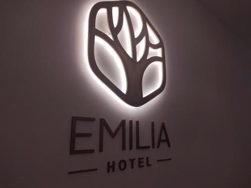 emilia hotel