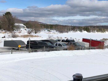 island pond country inn