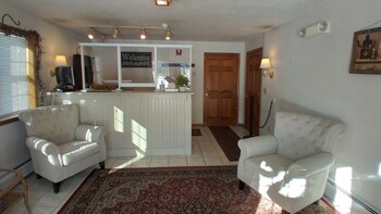 Island Pond Country Inn,,2 star