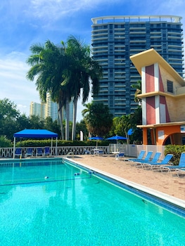 hallandale beach