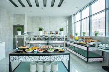 city avenue al reqqa hotel