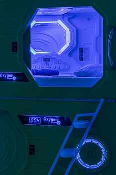 oxygen hostel capsula