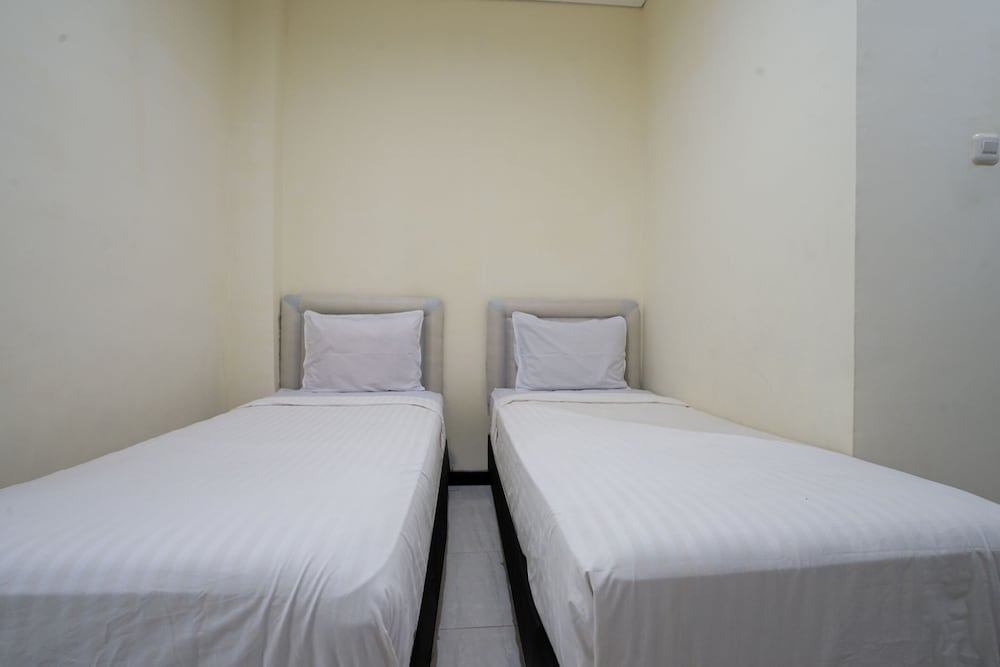 spot on 2246 kost 97 syariah